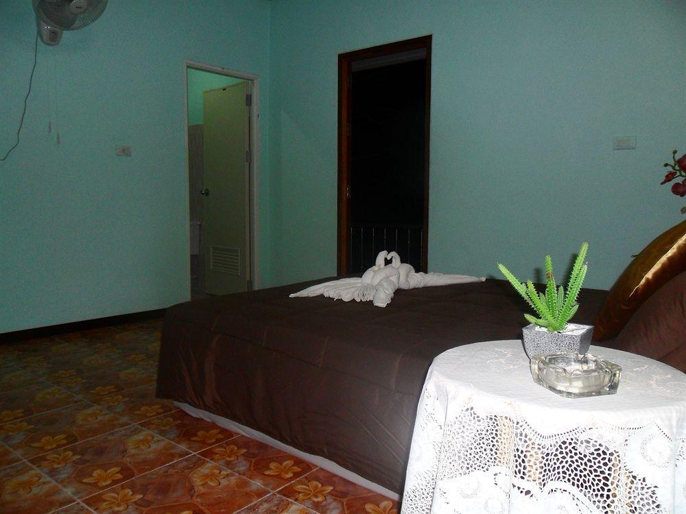 Kantaing Boutique Guest House Ko Lanta Exteriör bild